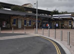 Plans scrapped to close rail ticket offices
