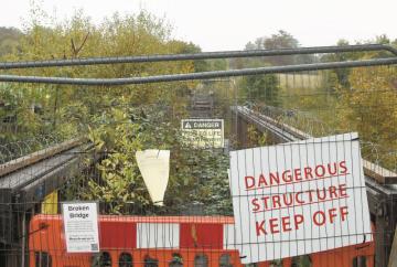 Update provided on Taplow's Berry Hill Footbridge following removal of central section